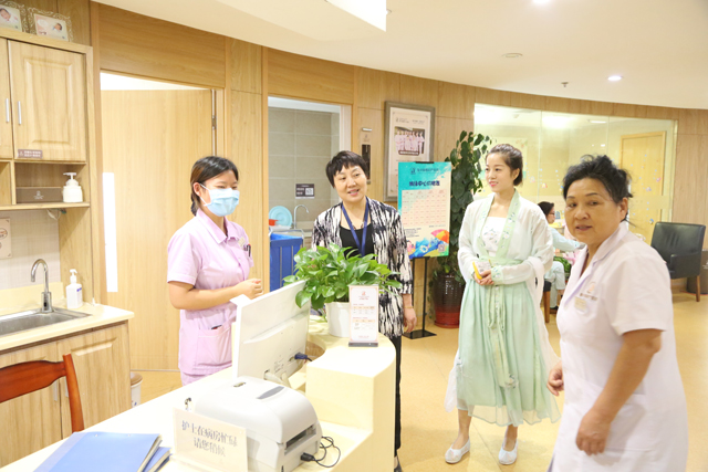 中秋节郑州美中商都妇产医院